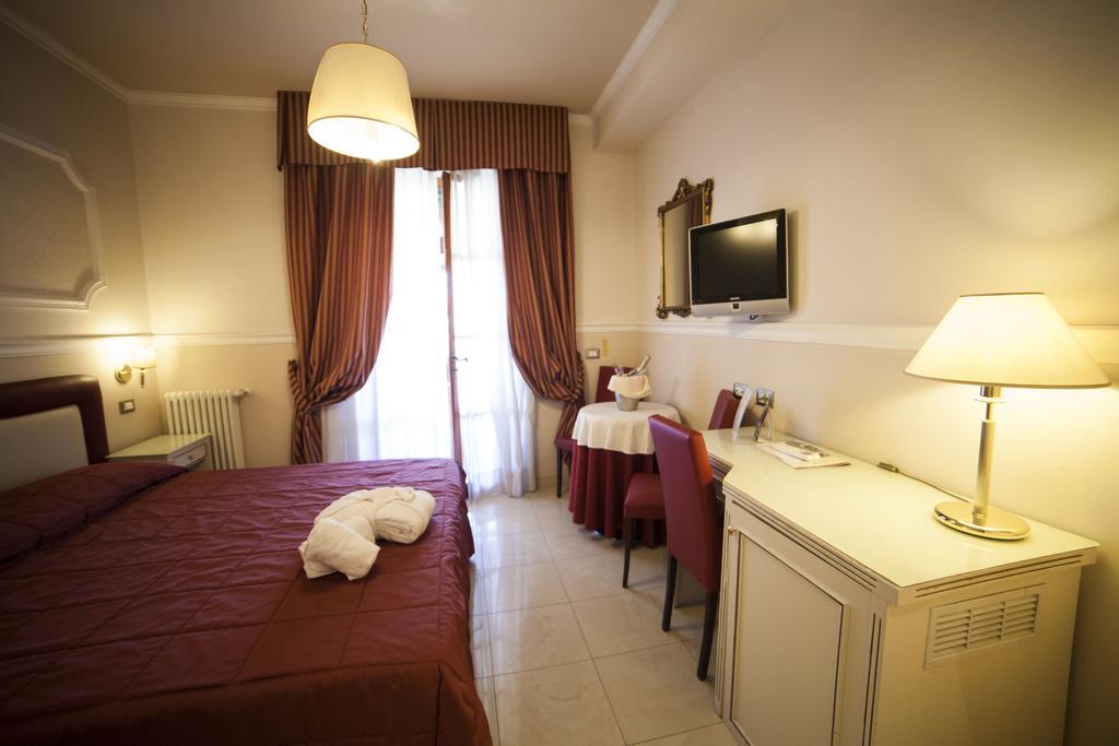 Hotel Gran Duca Livorno Exterior photo